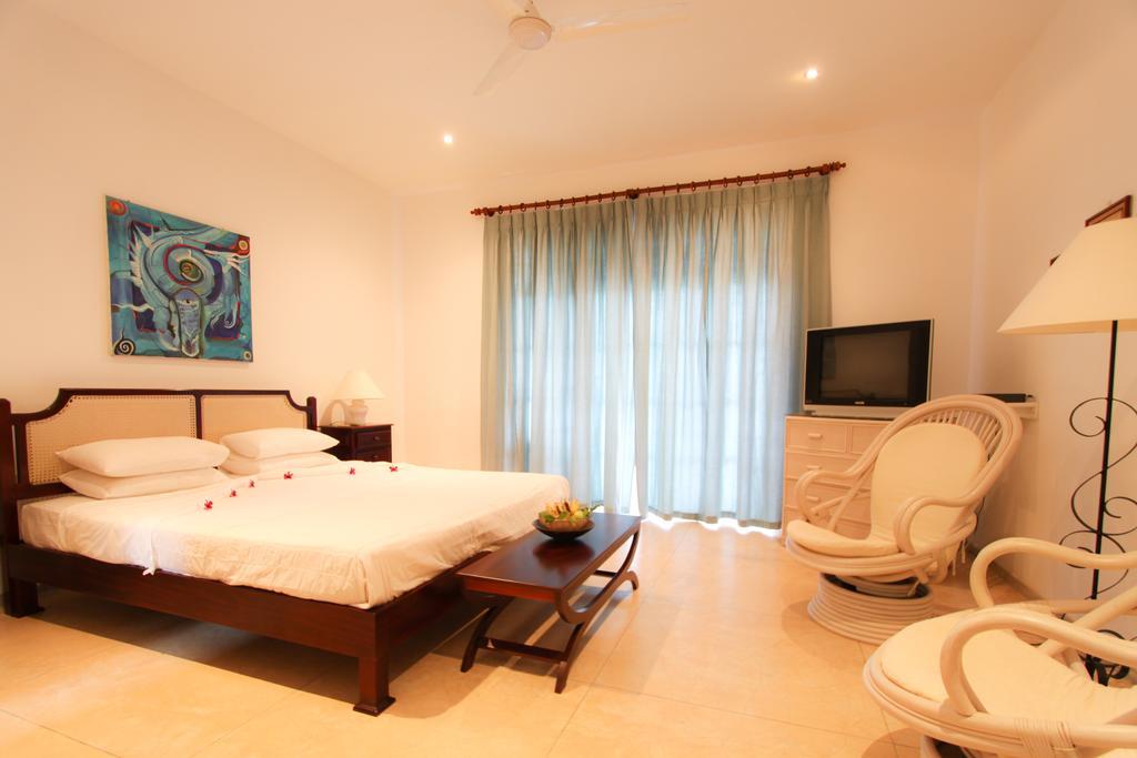 Waterside Bentota Hotel Phòng bức ảnh